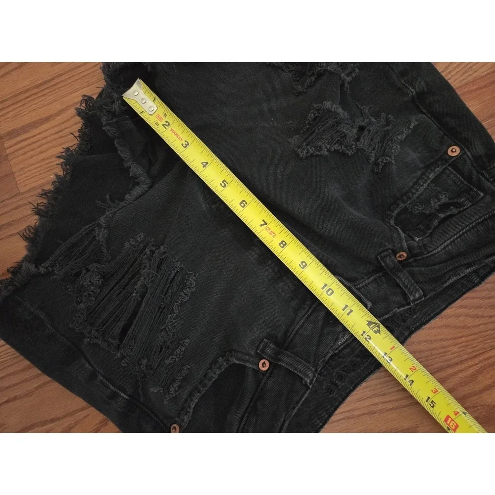 American Eagle Black Distressed Denim Shorts High Waisted Frayed Hem‎ Womens 8